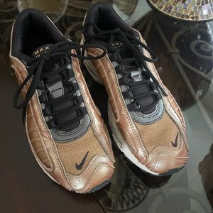 Nike Air Max Tailwind 4 Sparkle Rose Gold